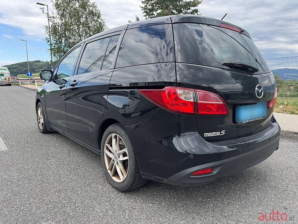 2011' Mazda Mazda5 photo #2