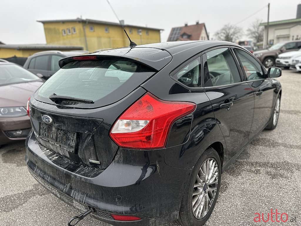 2014' Ford Focus photo #3