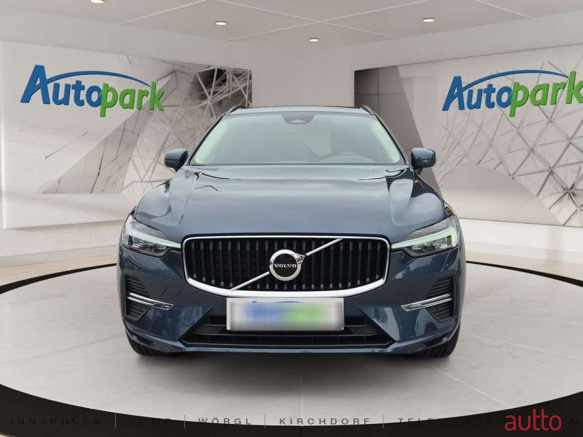 2023' Volvo XC60 photo #2