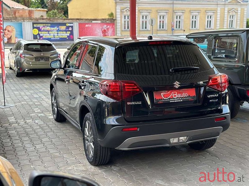 2023' Suzuki Vitara photo #3