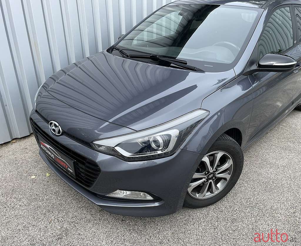 2018' Hyundai i20 photo #1