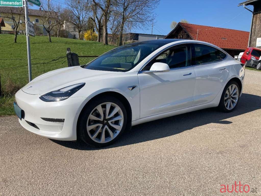 2020' Tesla Model 3 photo #2