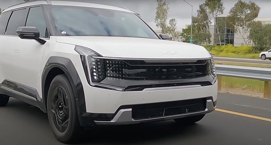 2024 Kia EV9 Looks Large And Formidable On US Roads In New Video