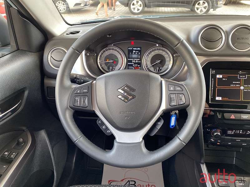2020' Suzuki Vitara photo #2