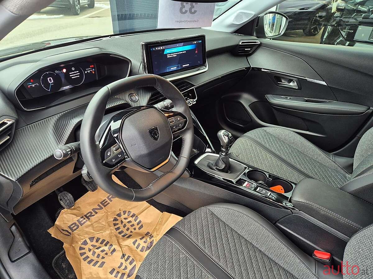 2024' Peugeot 208 photo #6