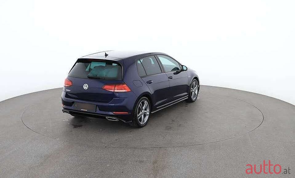 2020' Volkswagen Golf photo #3