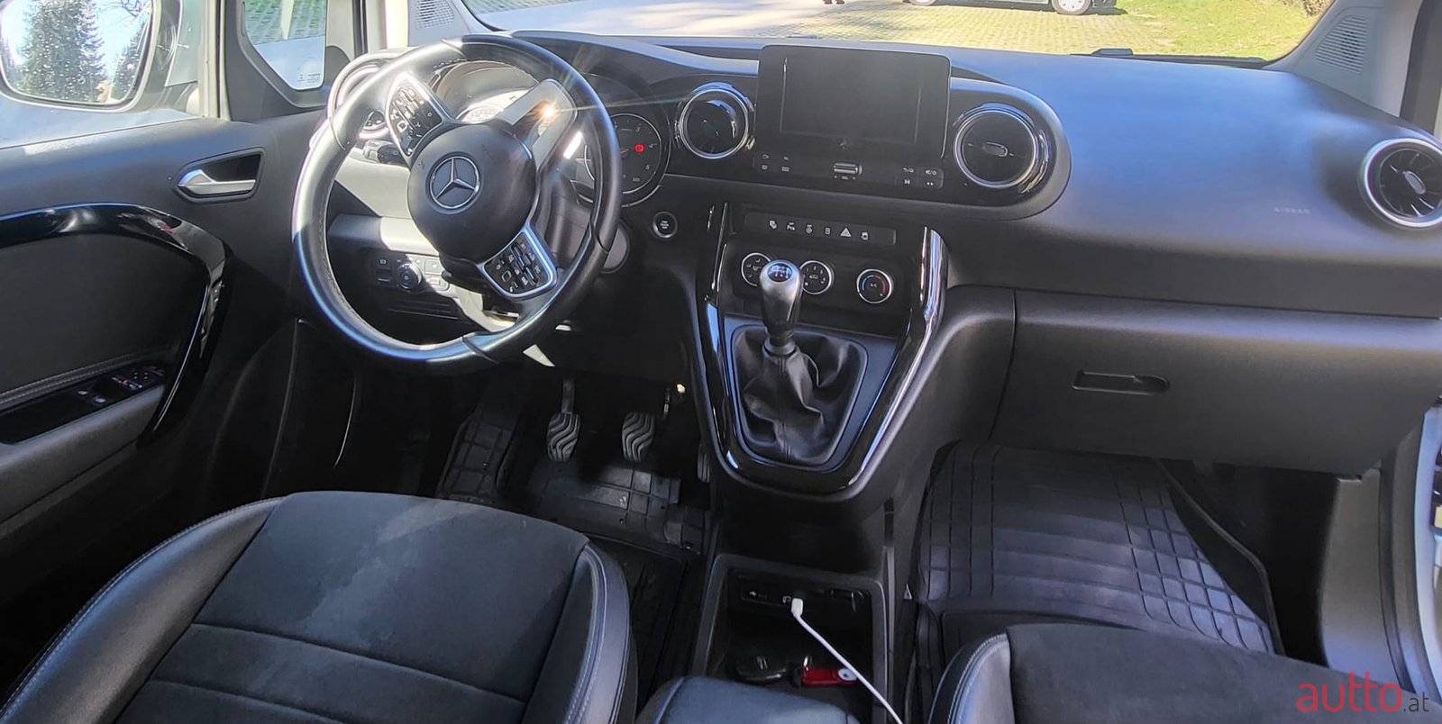 2022' Mercedes-Benz T-Klasse 116 KM (85 kW) photo #2