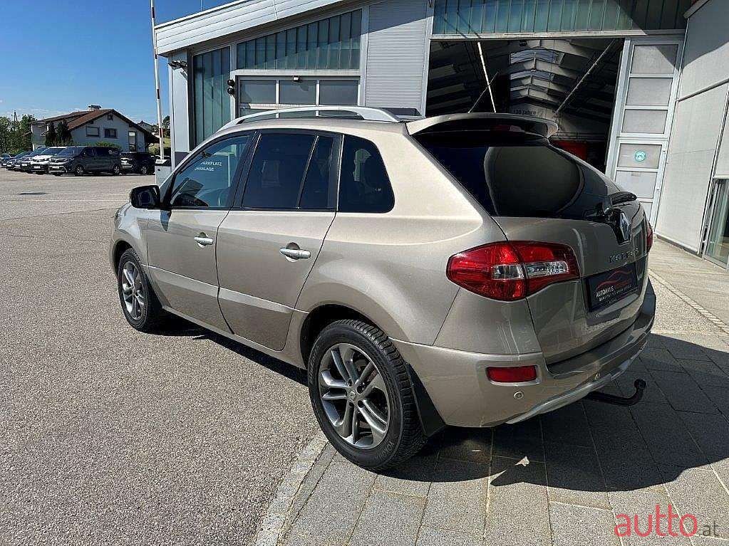 2012' Renault Koleos photo #3