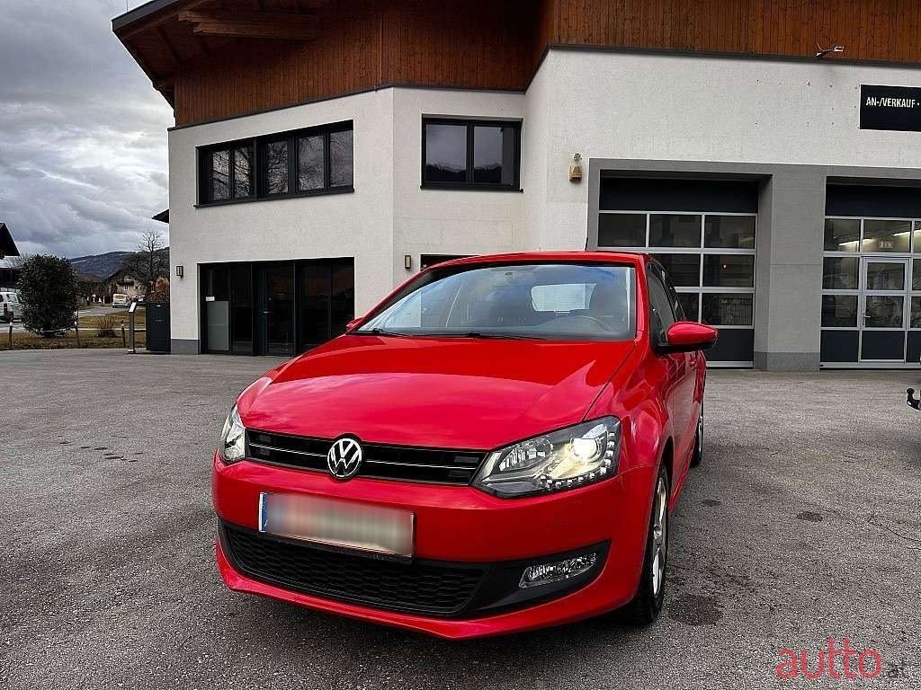 2014' Volkswagen Polo photo #1