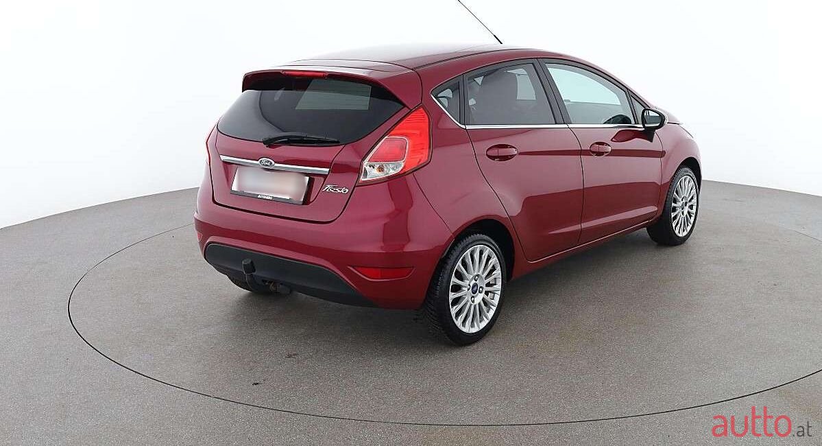 2015' Ford Fiesta photo #5