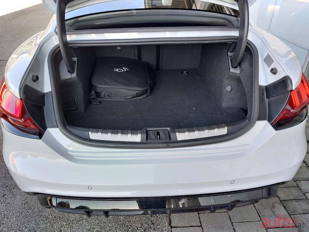 2022' Audi e-tron Gt photo #6