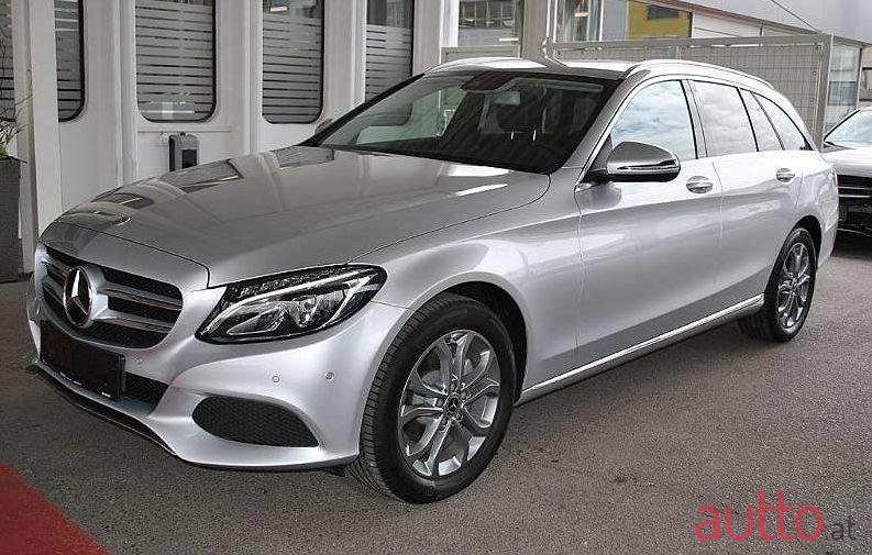 2019' Mercedes-Benz C-Klasse photo #1