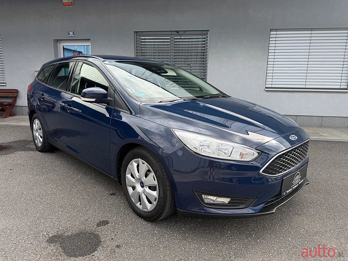 2017' Ford Focus photo #1