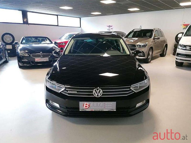 2016' Volkswagen Passat photo #4