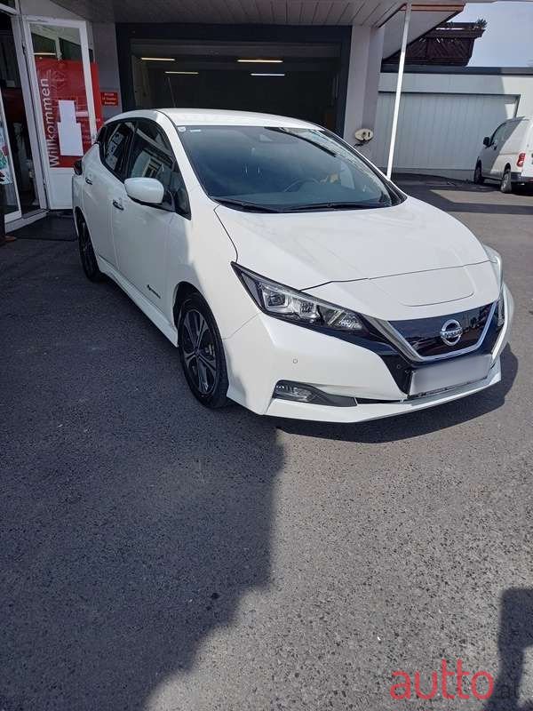 2020' Nissan Leaf photo #1
