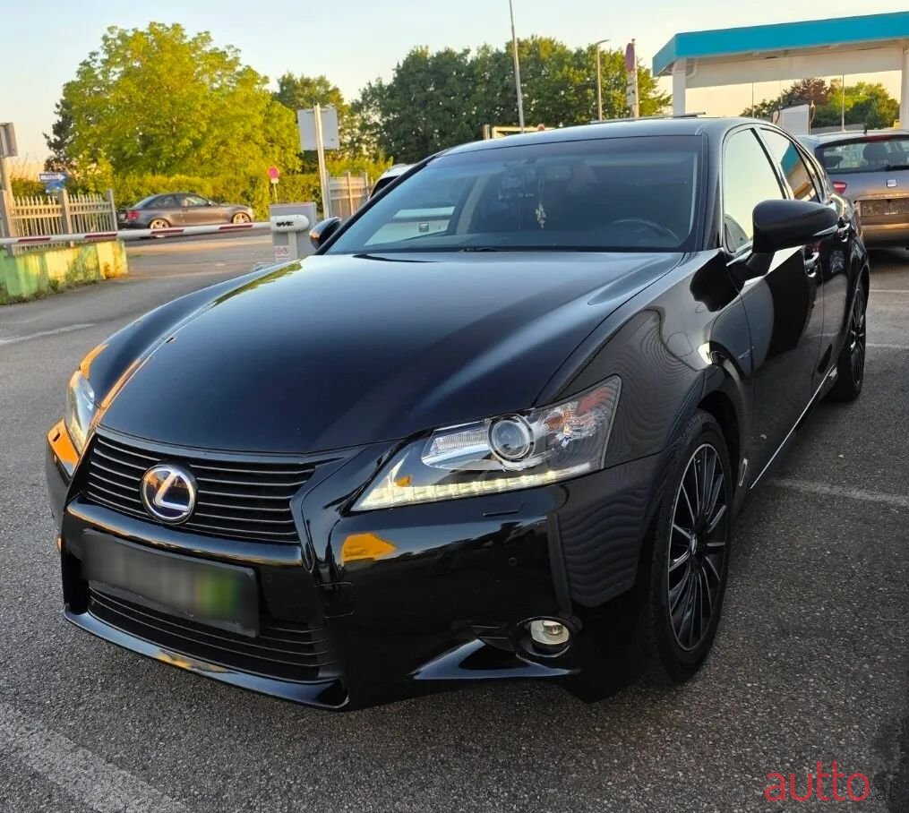 2014' Lexus GS photo #3