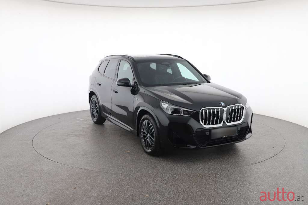 2023' BMW X1 photo #1