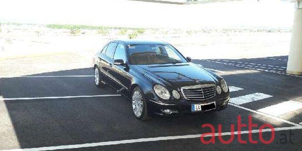 2007' Mercedes-Benz E-Klasse photo #2