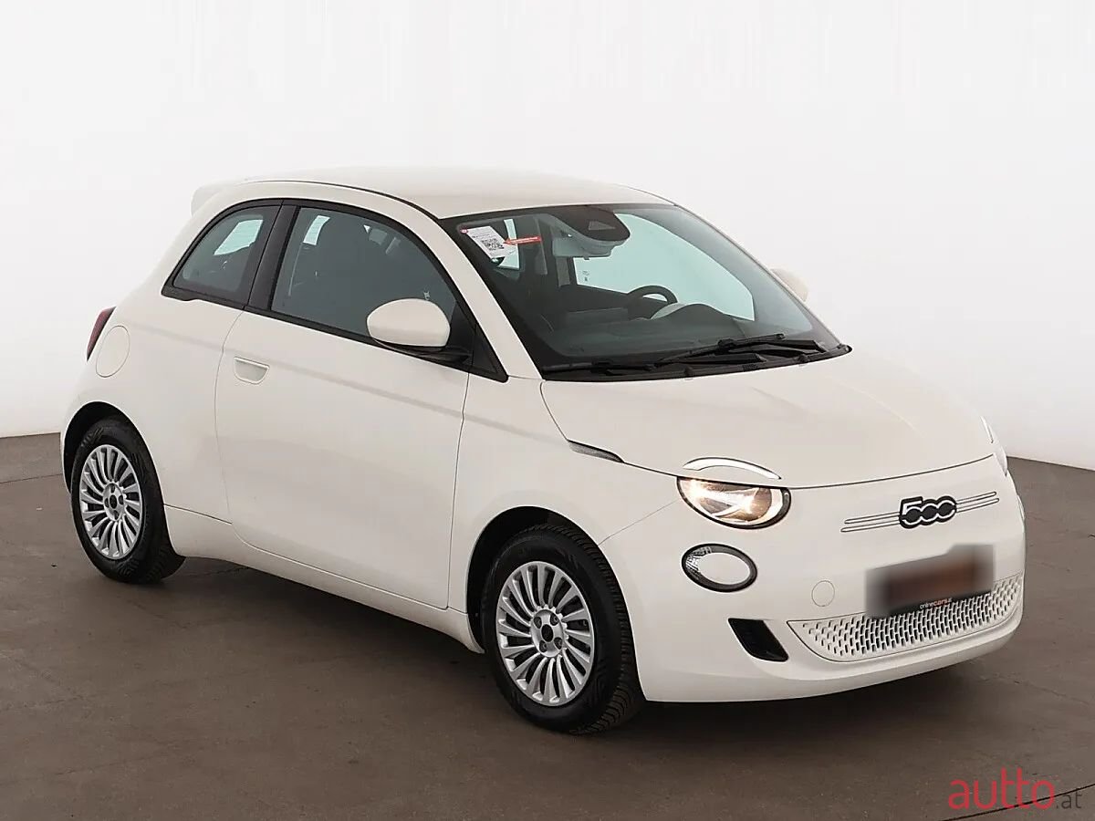 2023' Fiat 500 photo #2