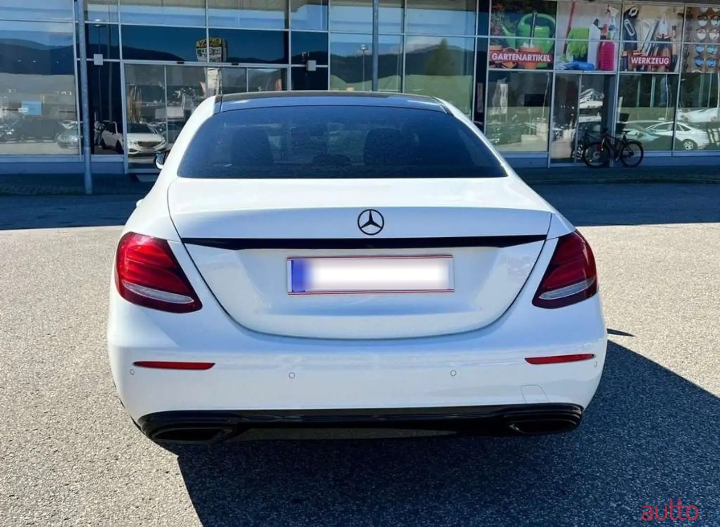 2017' Mercedes-Benz E 200 photo #4