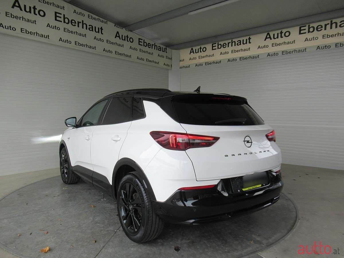 2022' Opel Grandland photo #3