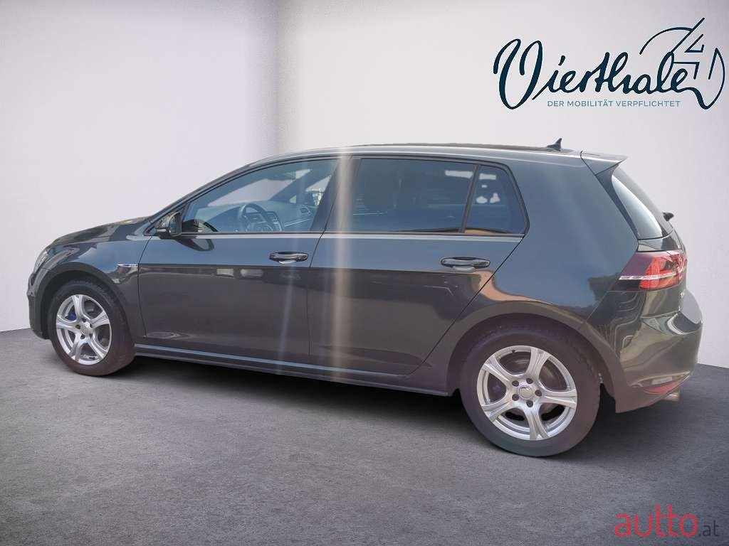 2015' Volkswagen Golf photo #5