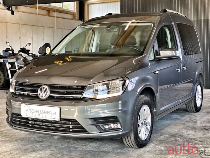 2020' Volkswagen Caddy photo #3