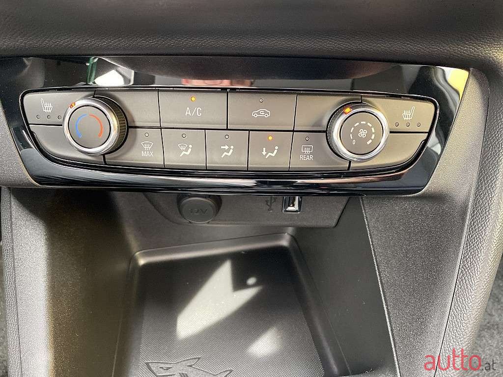 2020' Opel Corsa photo #6