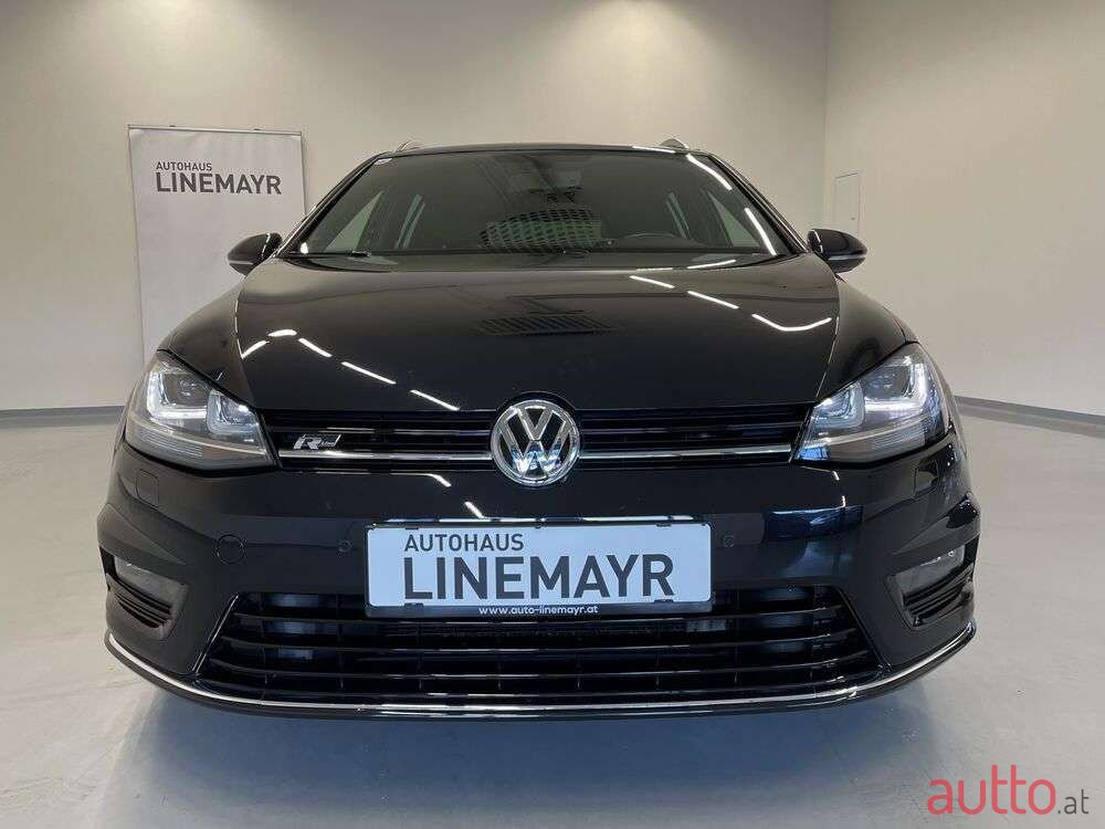 2014' Volkswagen Golf photo #3