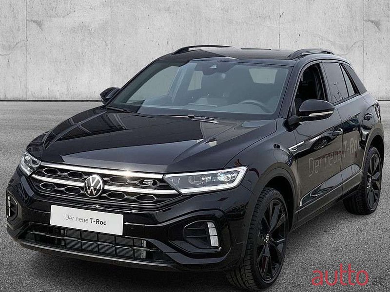 2022' Volkswagen T-Roc photo #1