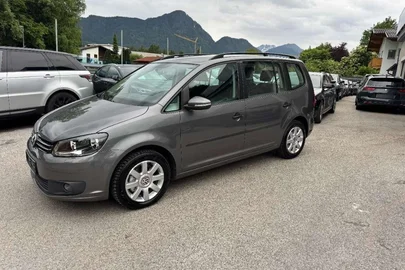 2015' Volkswagen Touran