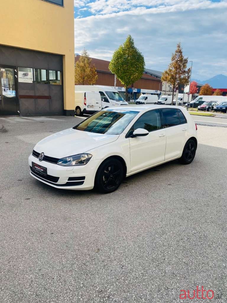 2014' Volkswagen Golf photo #1