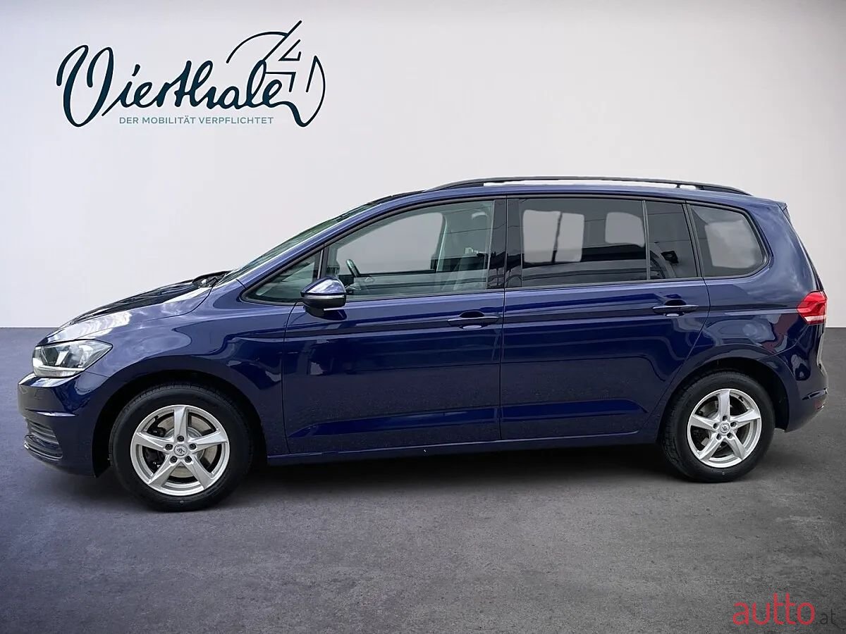 2016' Volkswagen Touran photo #5