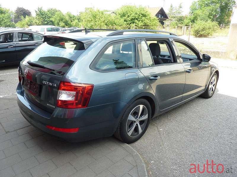 2017' Skoda Octavia photo #3