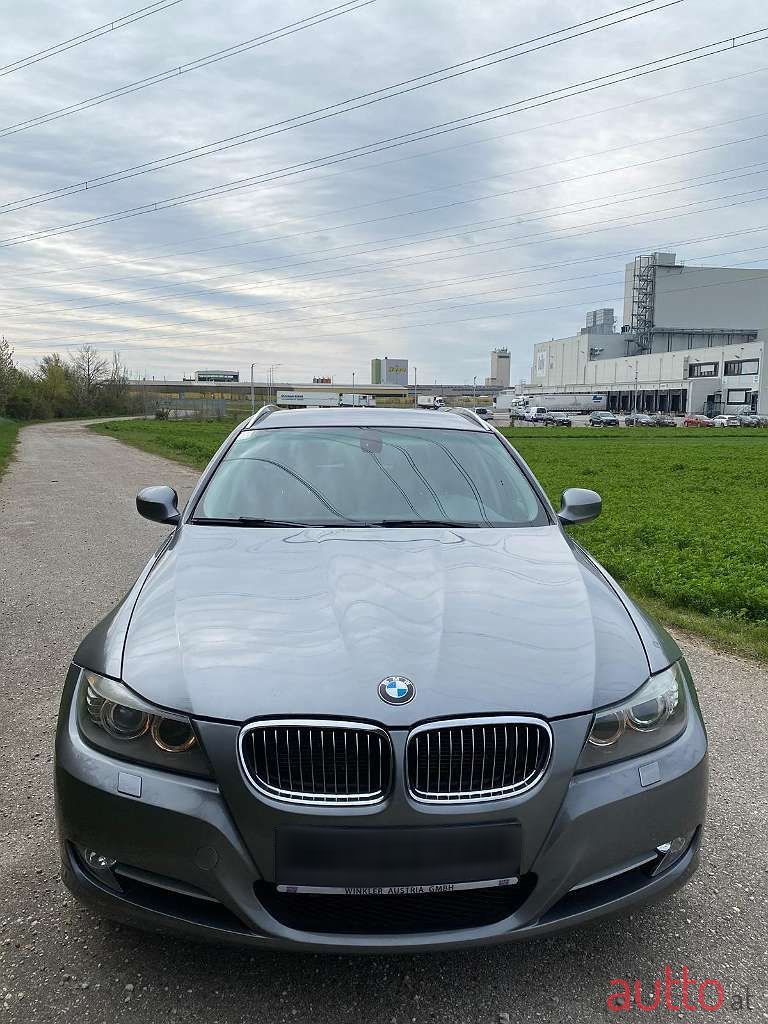 2011' BMW 3Er-Reihe photo #4