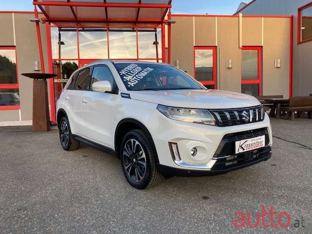 2021' Suzuki Vitara photo #2