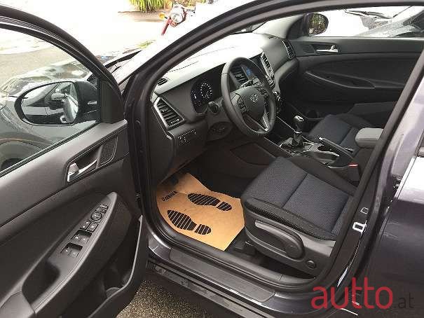 2018' Hyundai Tucson photo #6