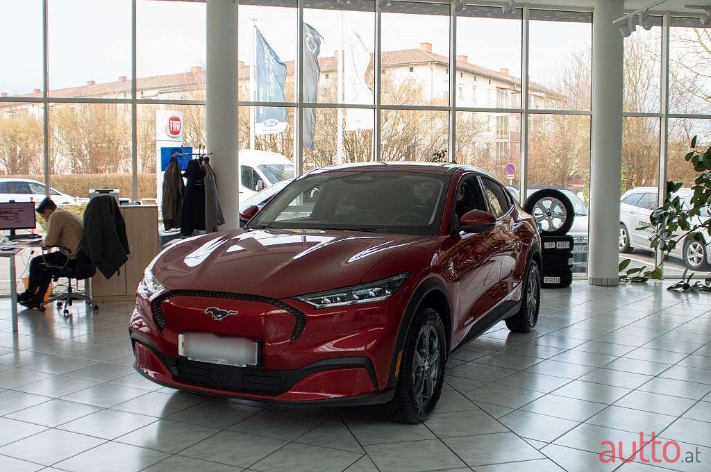 2022' Ford Mustang Mach-E photo #2