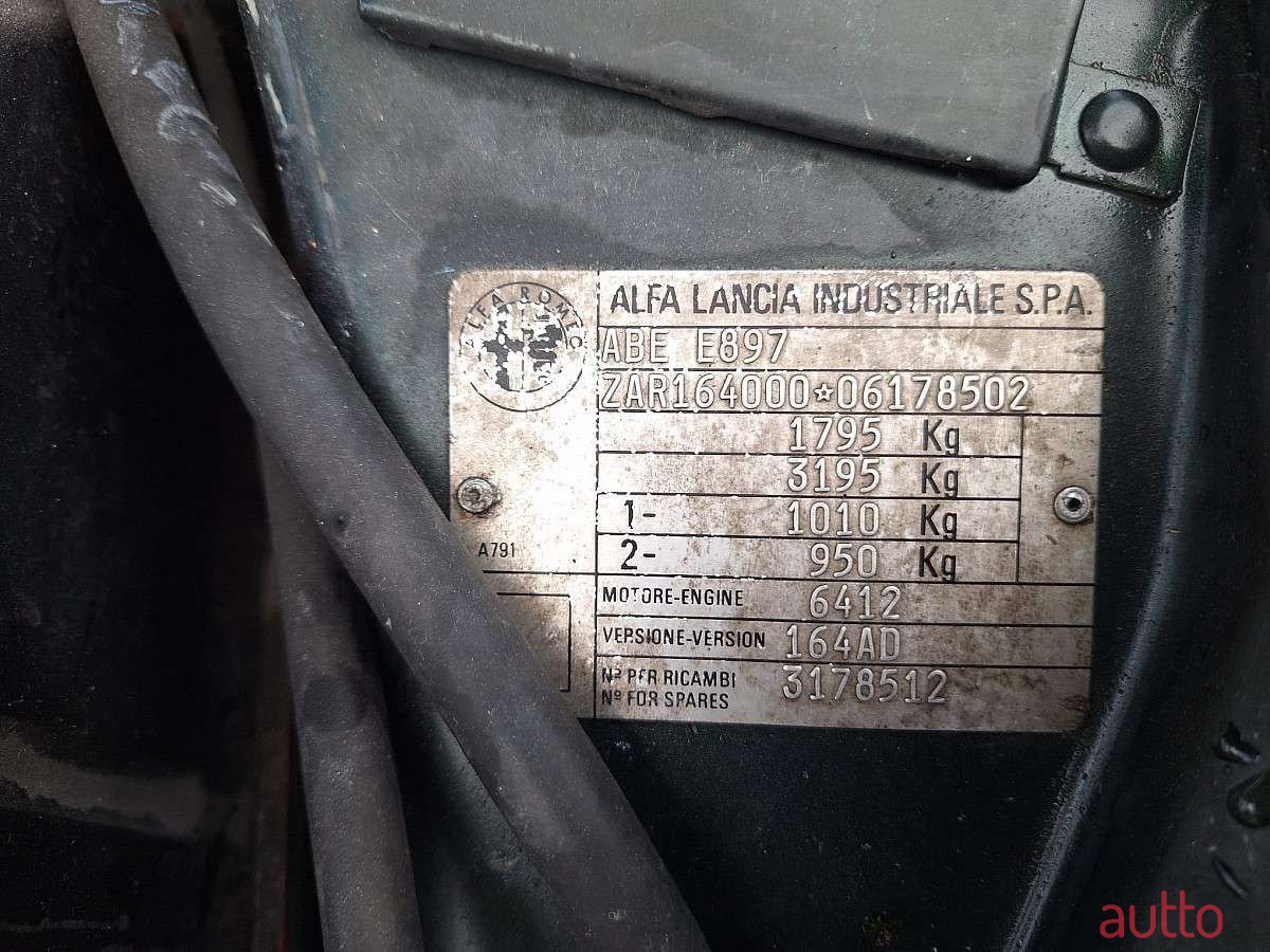 1990' Alfa Romeo 164 photo #6