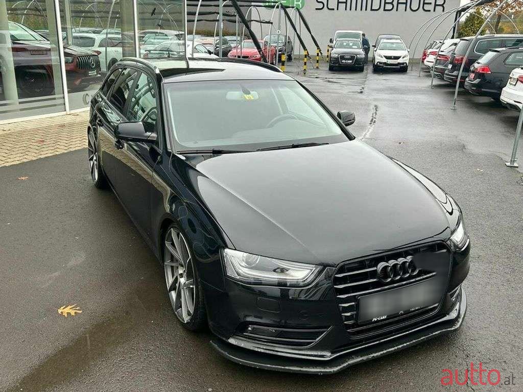 2012' Audi A4 photo #3