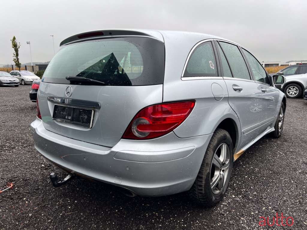 2006' Mercedes-Benz R-Klasse photo #4