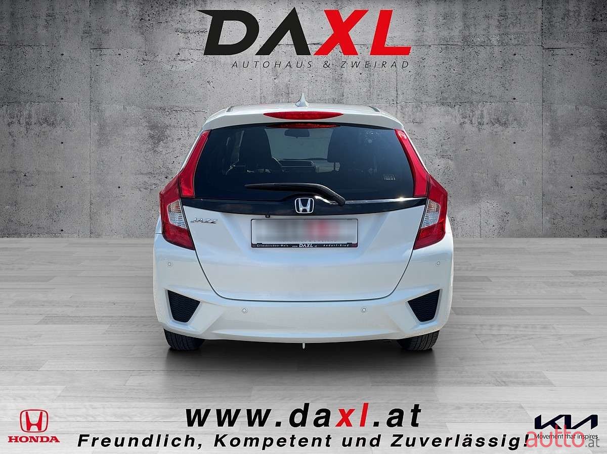 2017' Honda Jazz photo #5