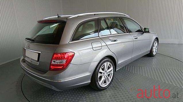 2013' Mercedes-Benz C-Klasse photo #4