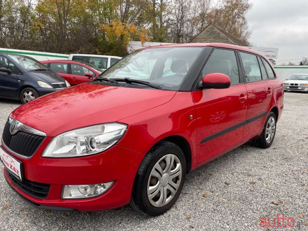 2010' Skoda Fabia photo #1