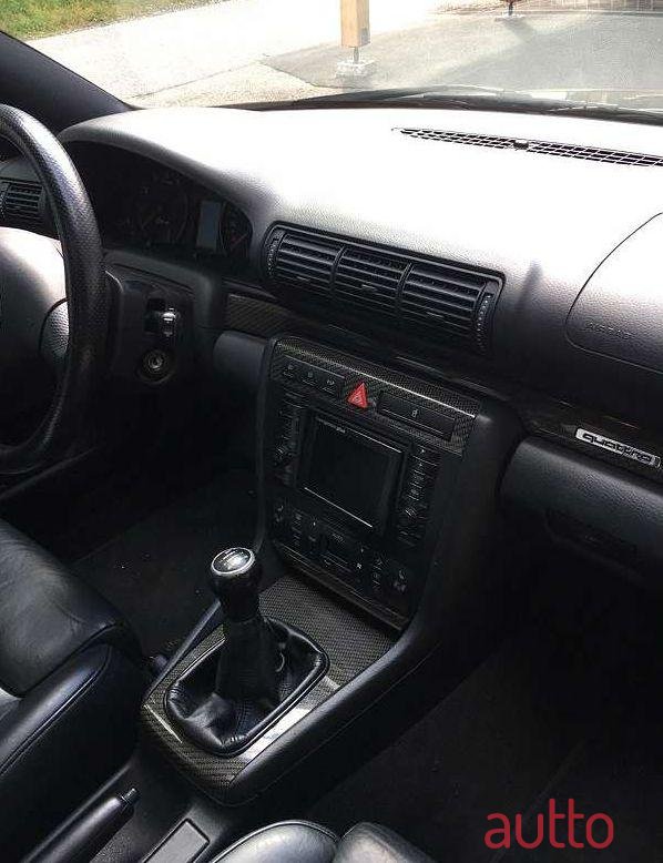 2001' Audi A4 photo #2