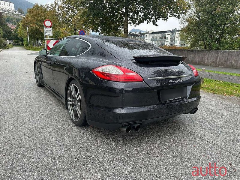 2010' Porsche Panamera photo #5