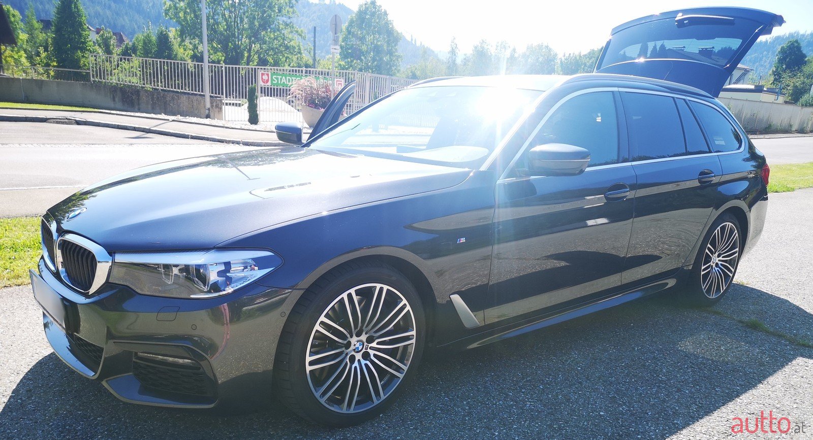 2018' BMW 540 photo #2