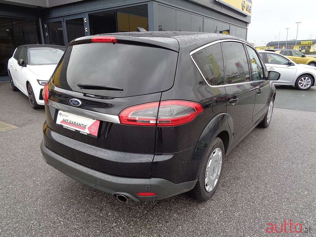 2012' Ford S-Max photo #4