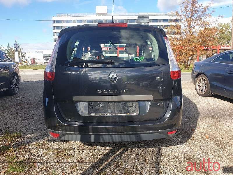 2011' Renault Grand Scenic photo #6