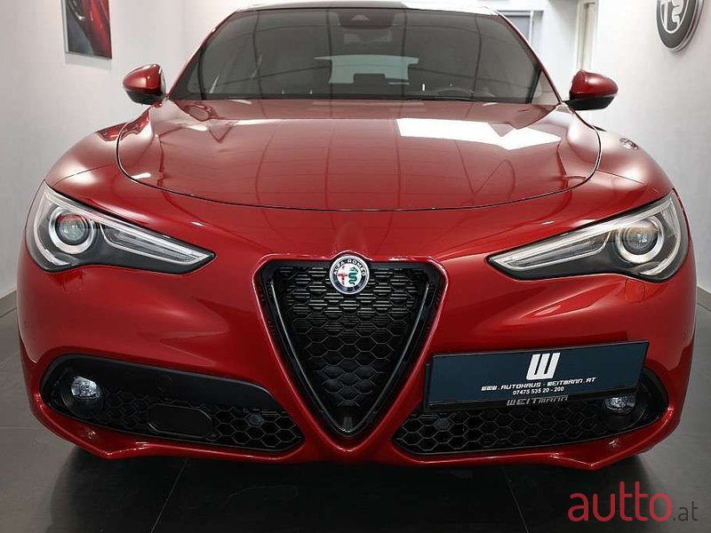 2020' Alfa Romeo Stelvio photo #4